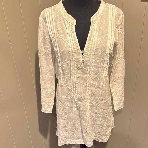St. Tropez white linen embroider split neckline tuxedo pleated tunic. New. Small - Picture 1 of 8